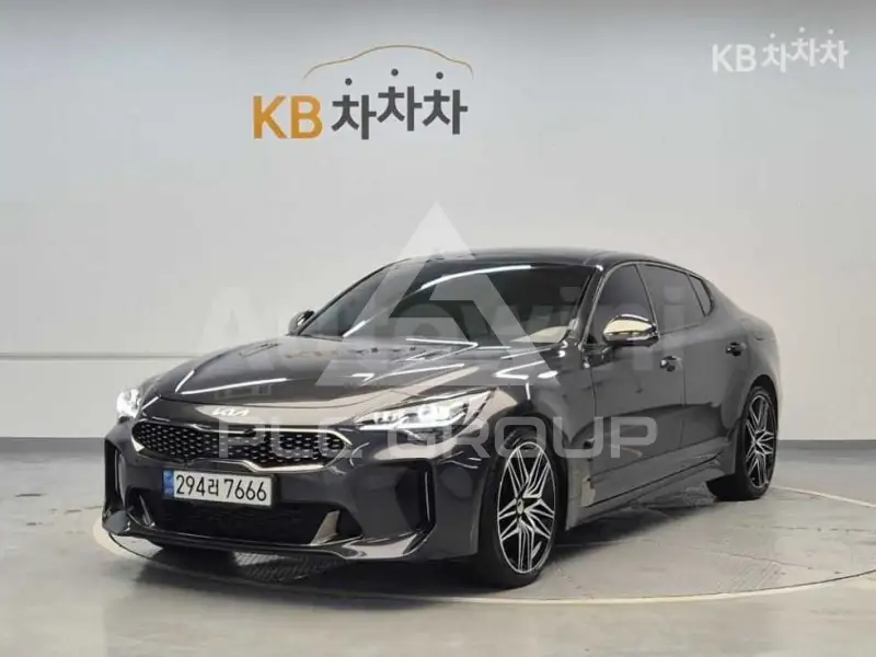 2022 KIA Stinger