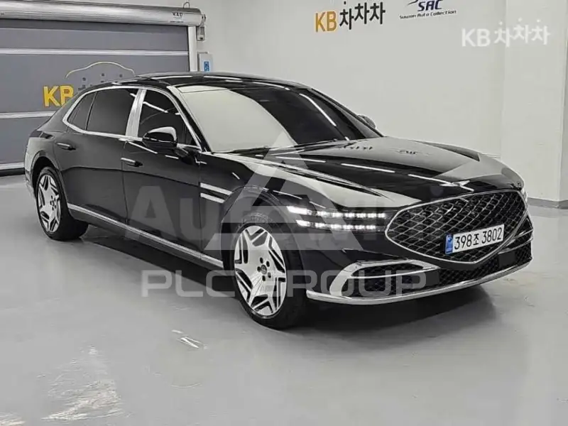 2022 Genesis G90
