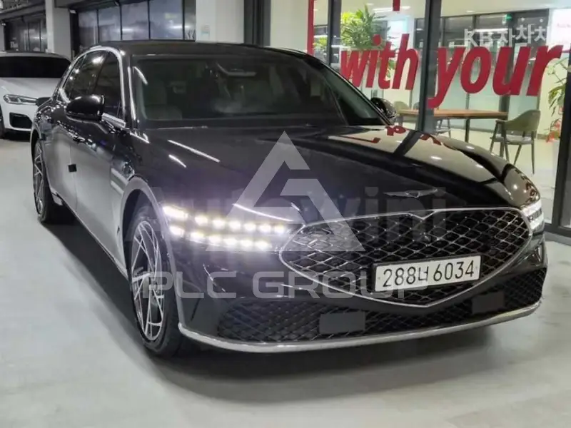 2022 Genesis G90