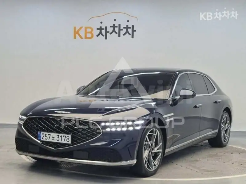 2022 Genesis G90