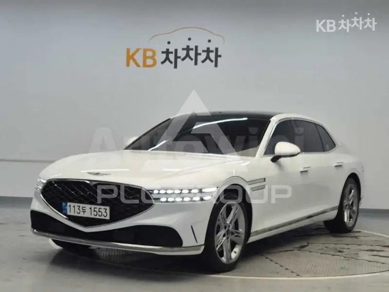 2022 Genesis G90