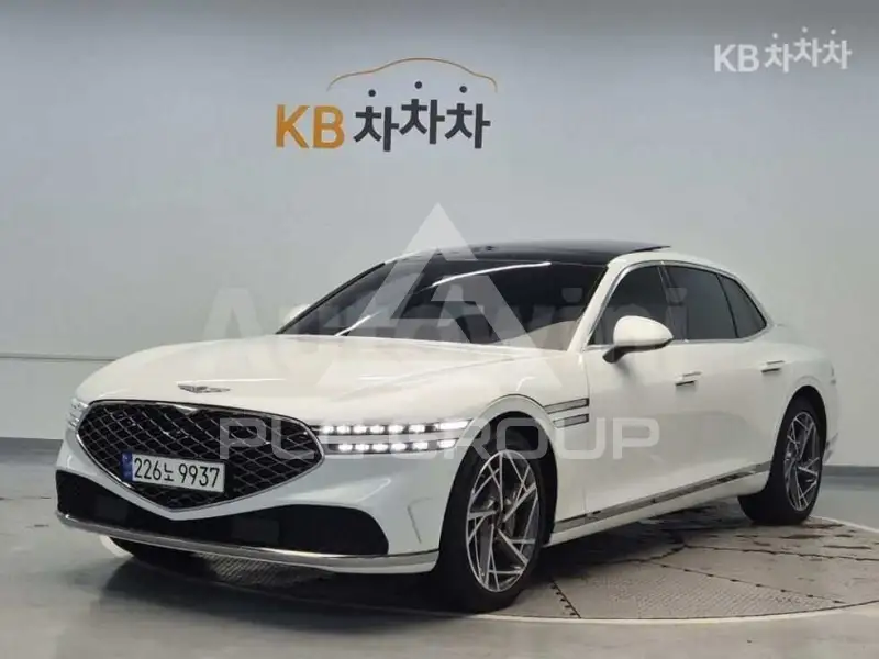 2022 Genesis G90
