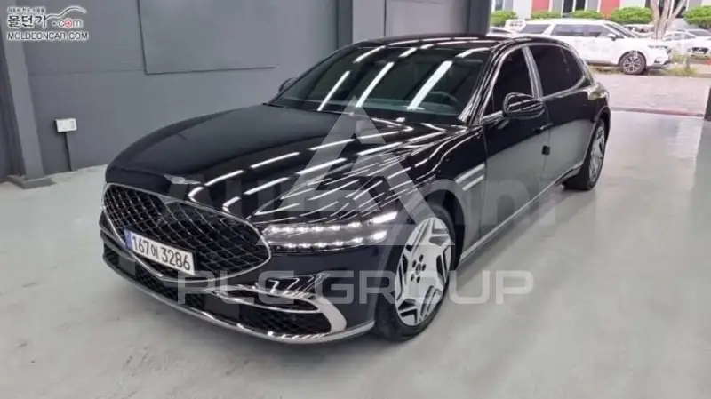 2022 Genesis G90