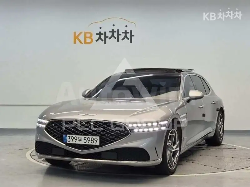 2022 Genesis G90
