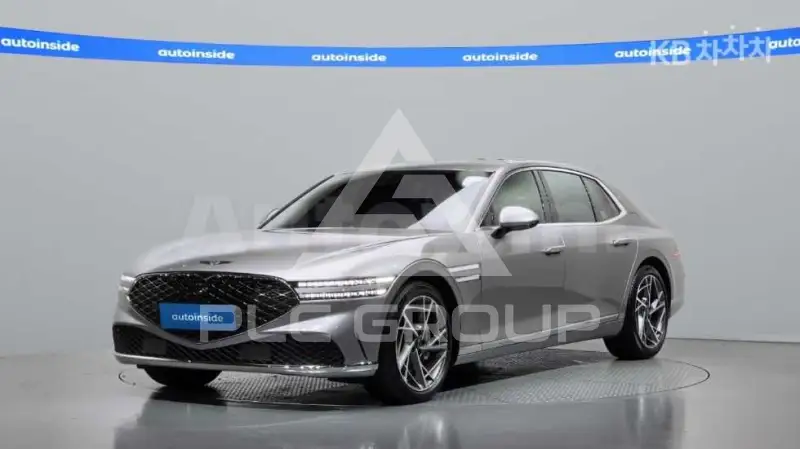 2022 Genesis G90