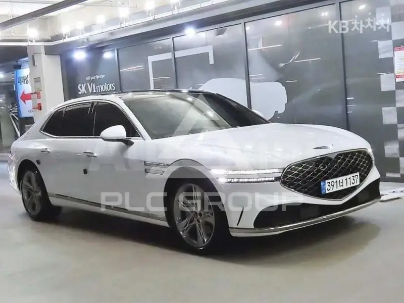 2022 Genesis G90