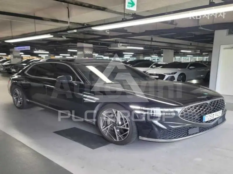 2022 Genesis G90