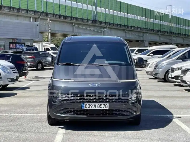 2022 Hyundai Staria