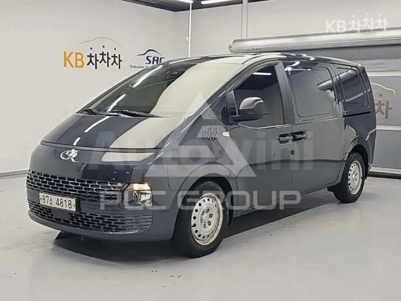 2022 Hyundai Staria