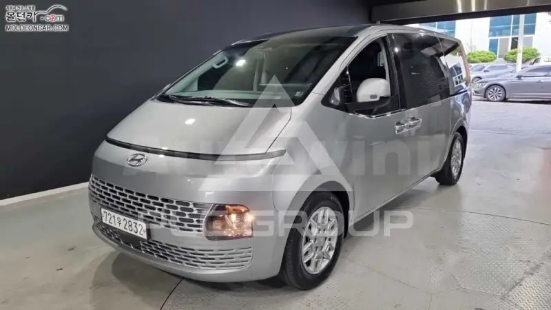 2022 Hyundai Staria
