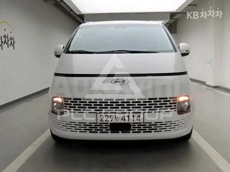 2022 Hyundai Staria