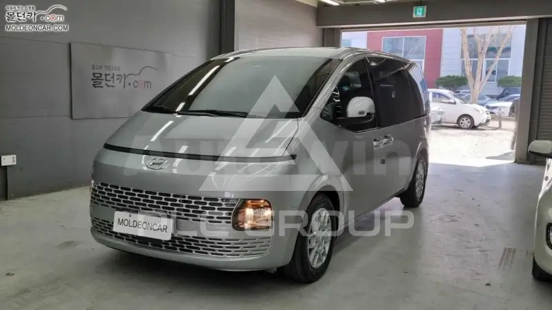 2022 Hyundai Staria