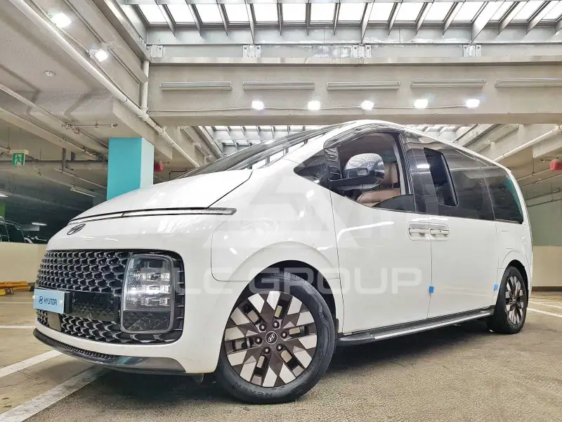 2022 Hyundai Staria