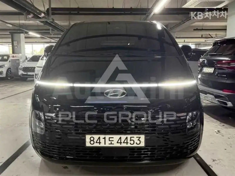2022 Hyundai Staria