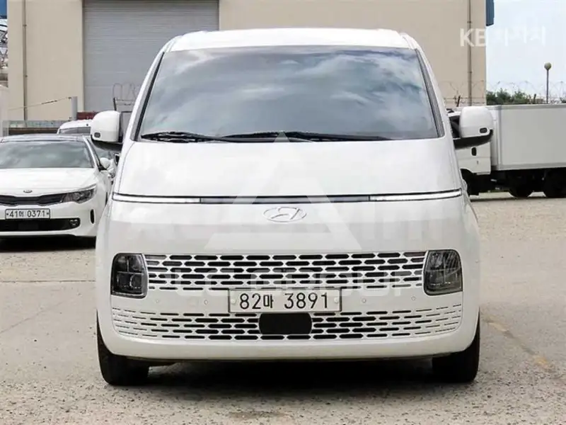 2022 Hyundai Staria