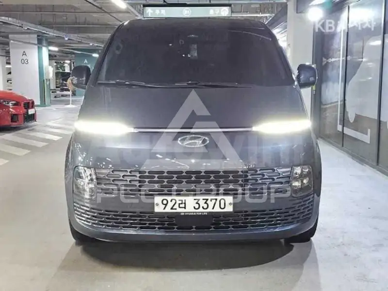 2022 Hyundai Staria