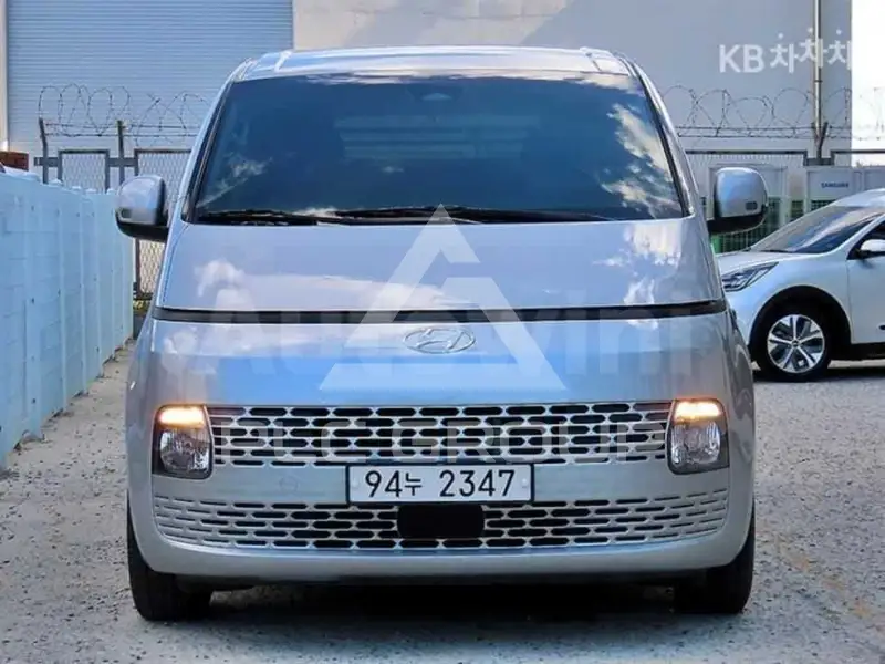 2022 Hyundai Staria