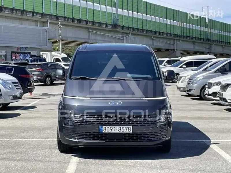 2022 Hyundai Staria