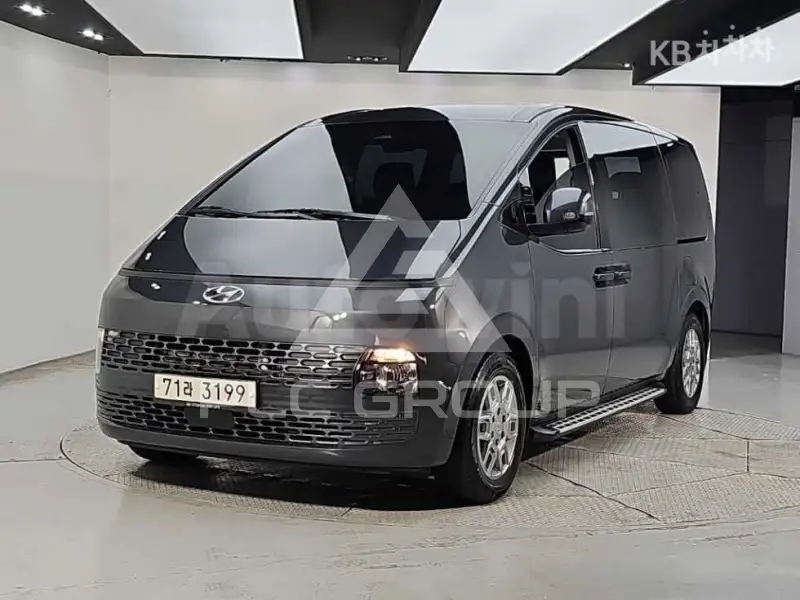 2022 Hyundai Staria