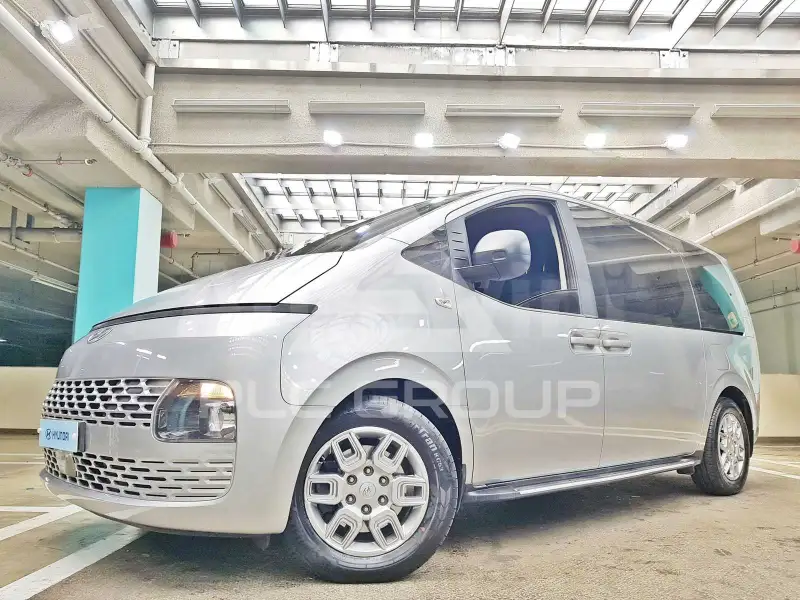 2022 Hyundai Staria