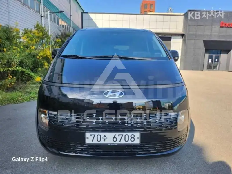 2022 Hyundai Staria