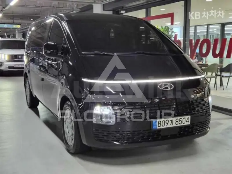 2022 Hyundai Staria