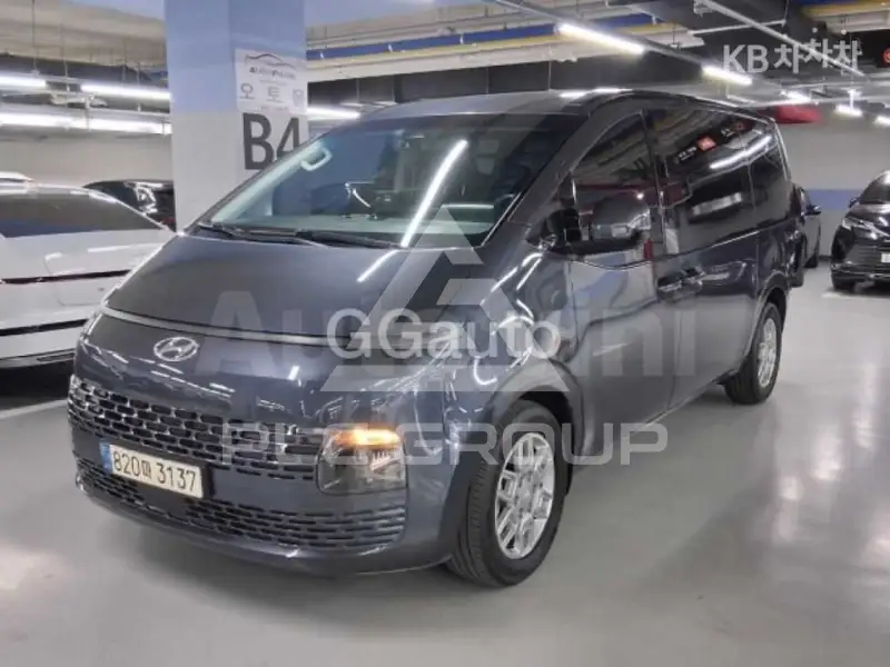2022 Hyundai Staria