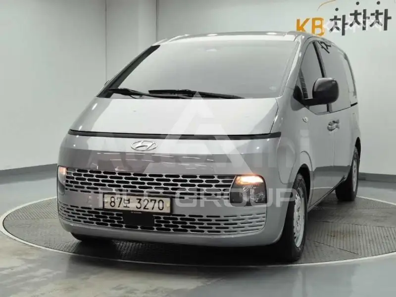 2022 Hyundai Staria