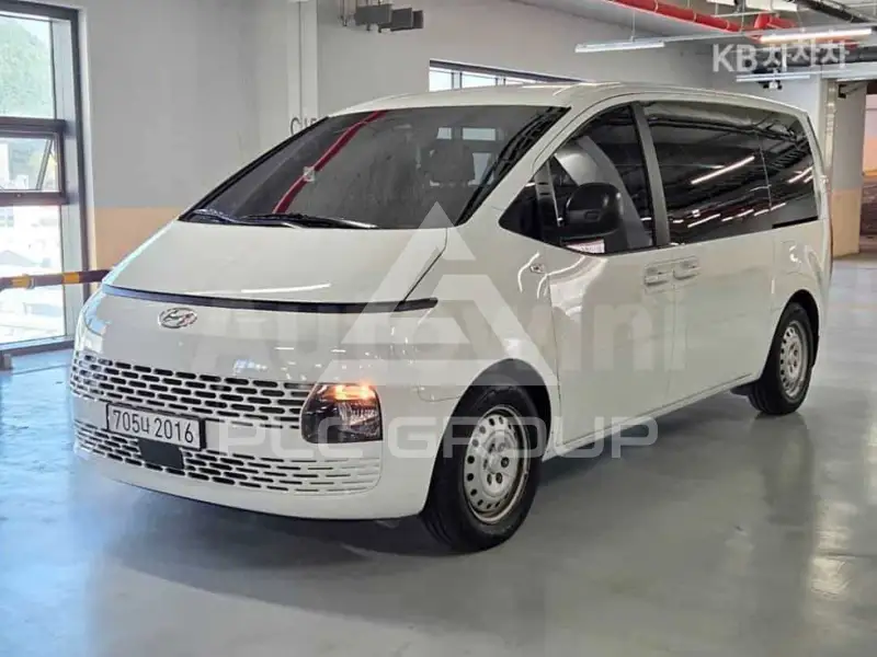 2022 Hyundai Staria