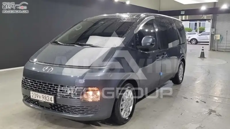 2022 Hyundai Staria