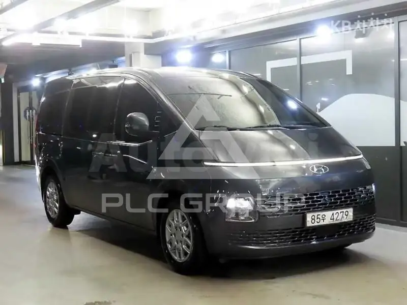 2022 Hyundai Staria