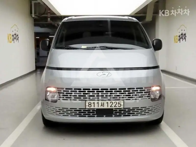 2022 Hyundai Staria