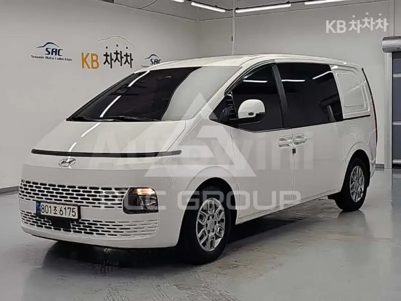 2022 Hyundai Staria