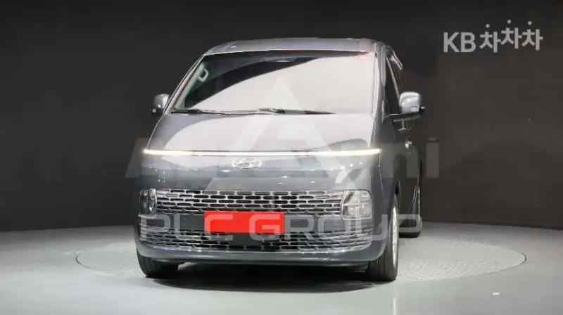 2022 Hyundai Staria