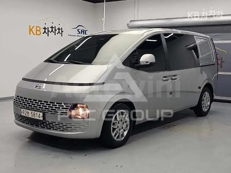 2022 Hyundai Staria