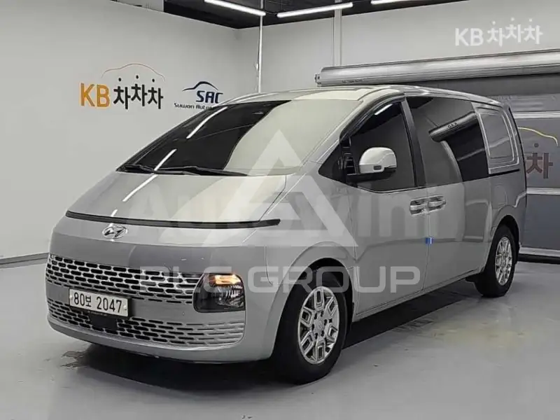 2022 Hyundai Staria