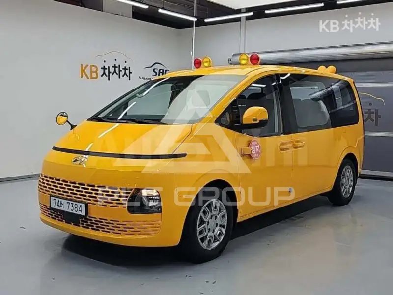2022 Hyundai Staria
