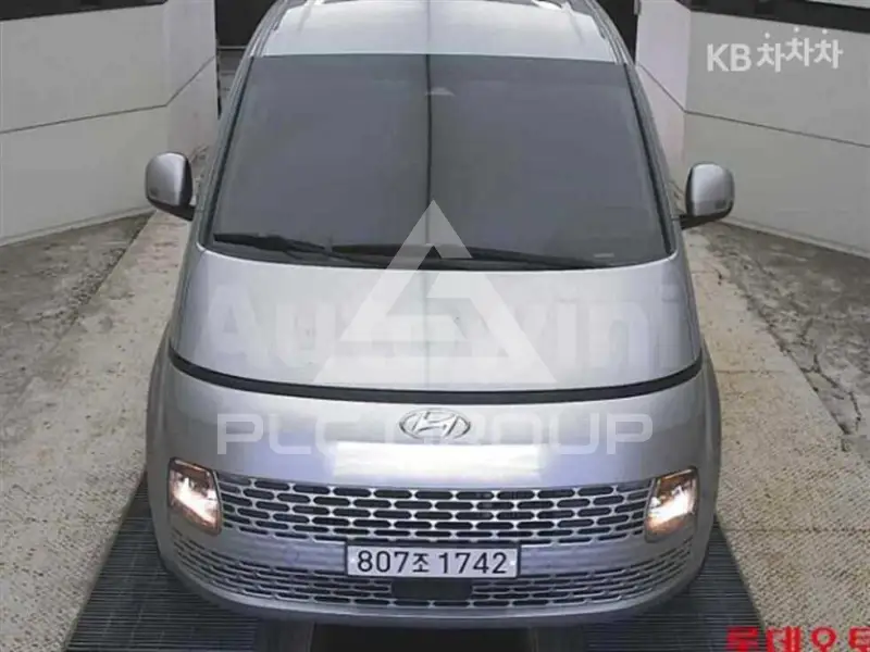 2022 Hyundai Staria