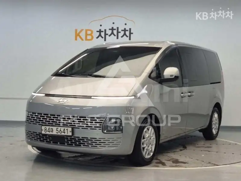 2022 Hyundai Staria