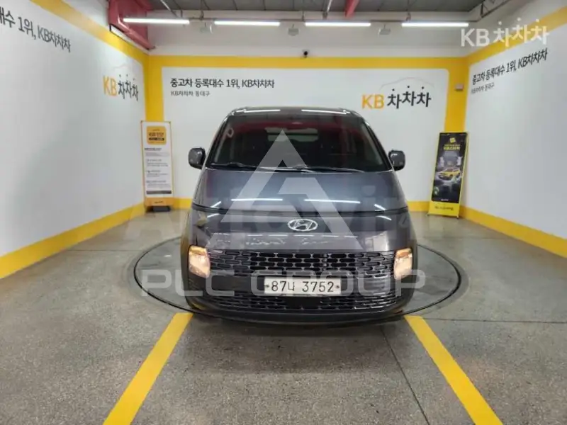 2022 Hyundai Staria