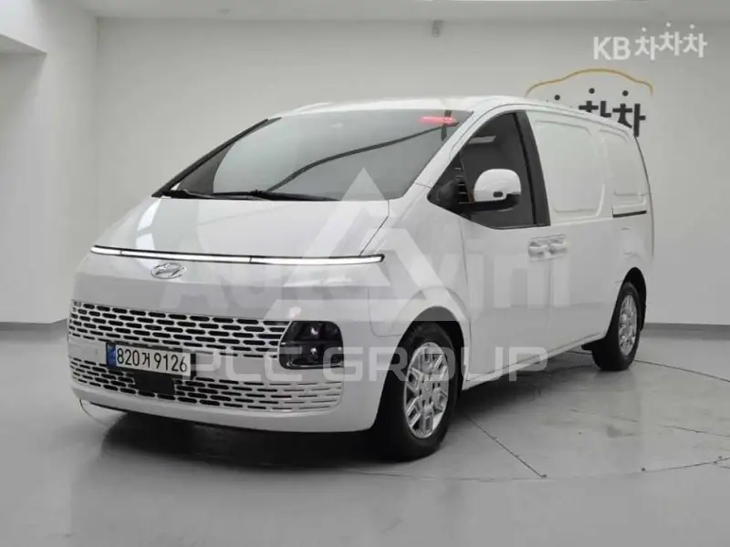 2022 Hyundai Staria