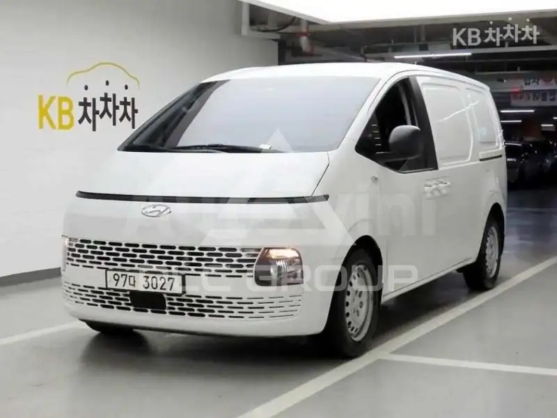 2022 Hyundai Staria