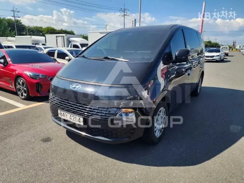 2022 Hyundai Staria
