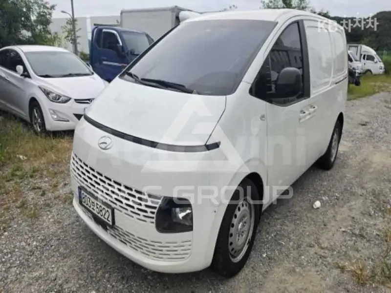 2022 Hyundai Staria