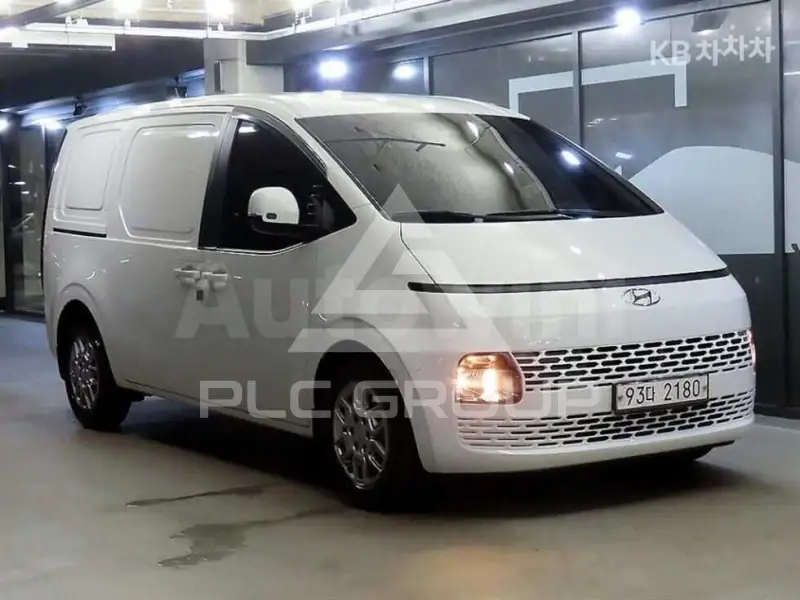 2022 Hyundai Staria