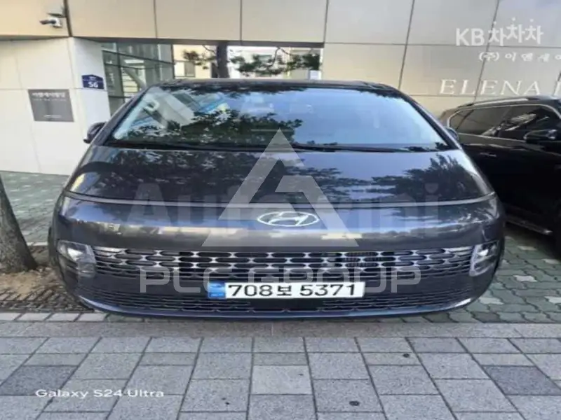 2022 Hyundai Staria