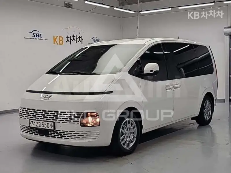 2022 Hyundai Staria