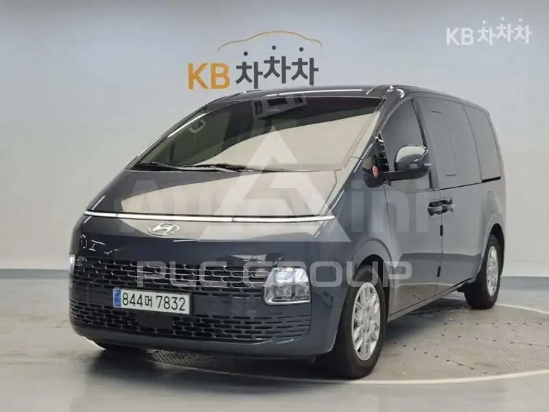 2022 Hyundai Staria