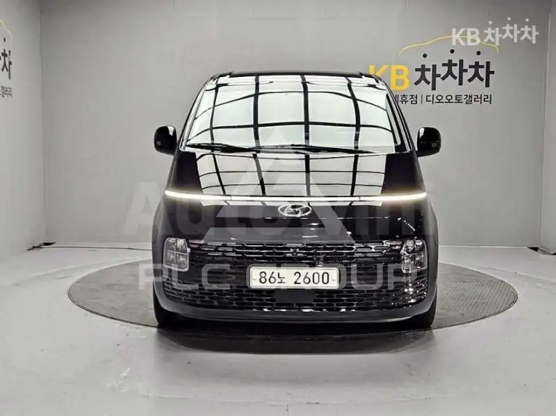 2022 Hyundai Staria