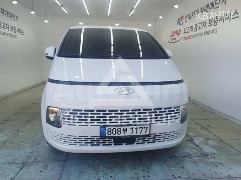 2022 Hyundai Staria
